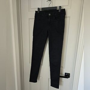 American Eagle size 6 R